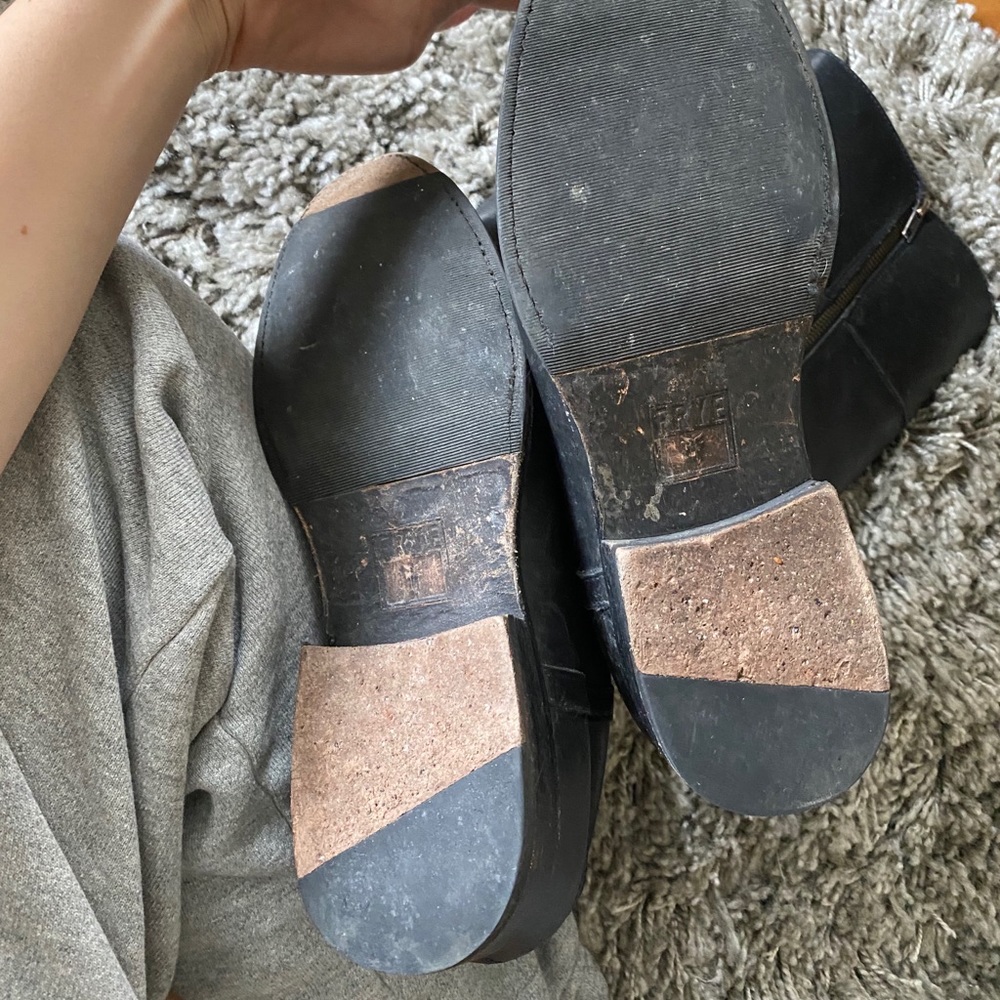 FRYE Jamie Ring Boots - Picture 5 of 8